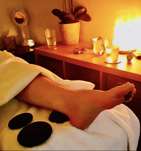 Hot Stone Reflexology. Hot Stone Reflex